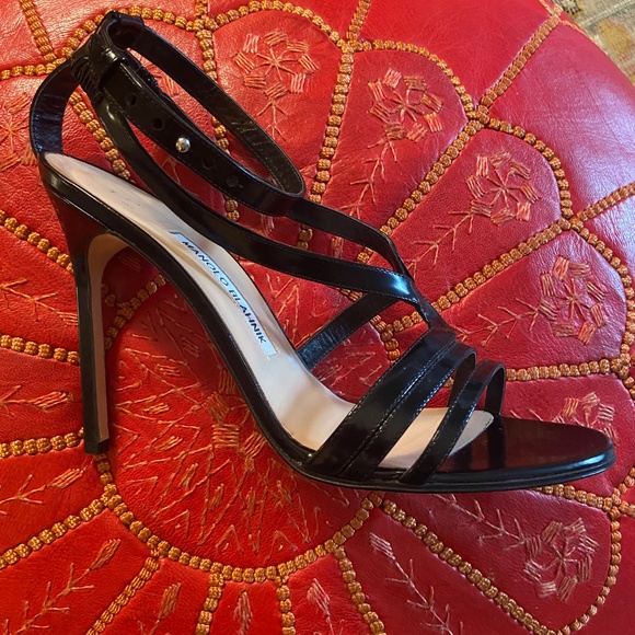 Manolo Blahnik patent leather black high heels, size 40, like new - Picture 12 of 14